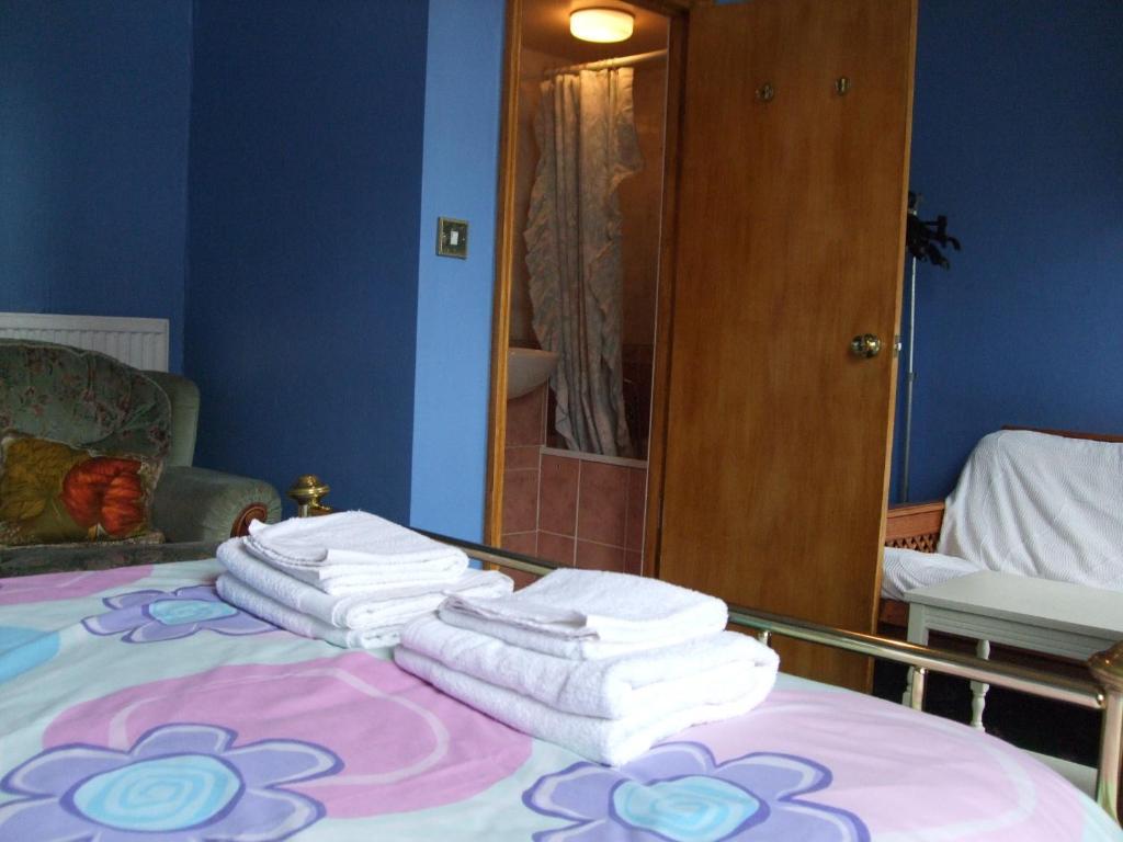 Swan Lake Guest House Единбург Стая снимка