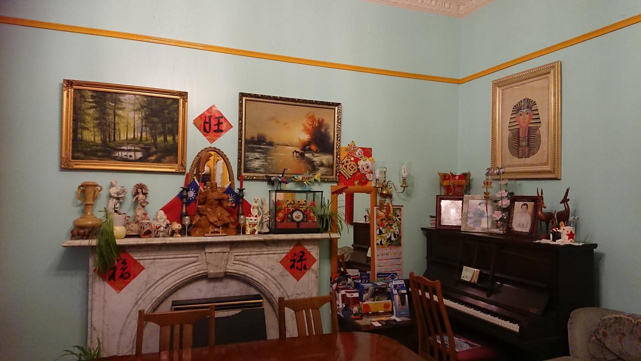 Swan Lake Guest House Единбург Екстериор снимка