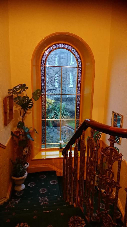 Swan Lake Guest House Единбург Екстериор снимка